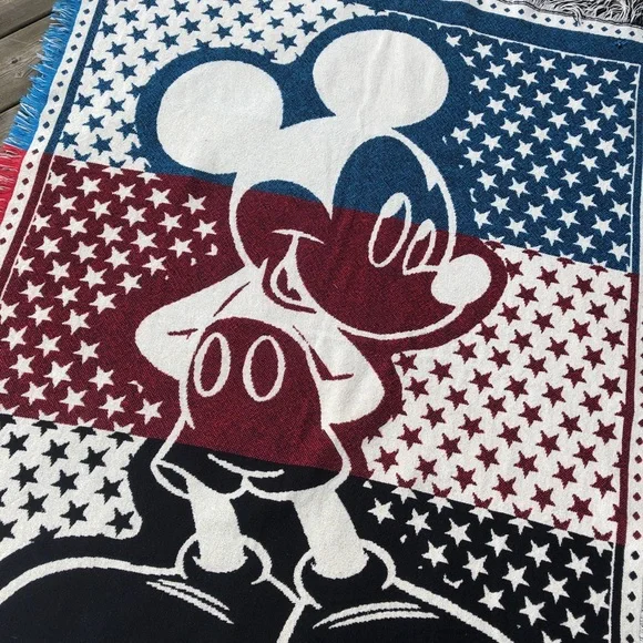 Mickey Mouse Reversible Blanket Woven Fringe Throw Disney Stars Stripes - Picture 5 of 10